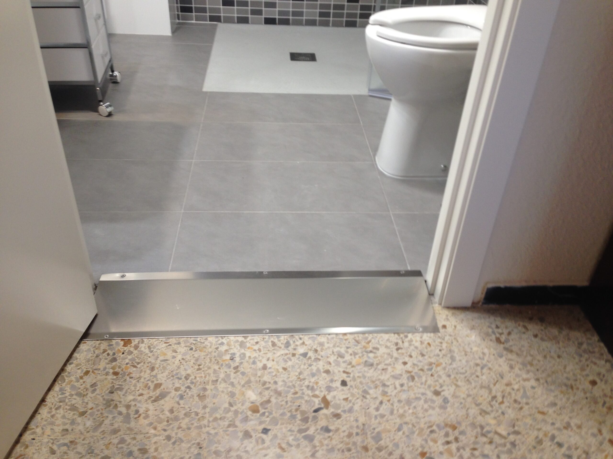 Reformas en Viviendas. Baño adaptado minusválidos