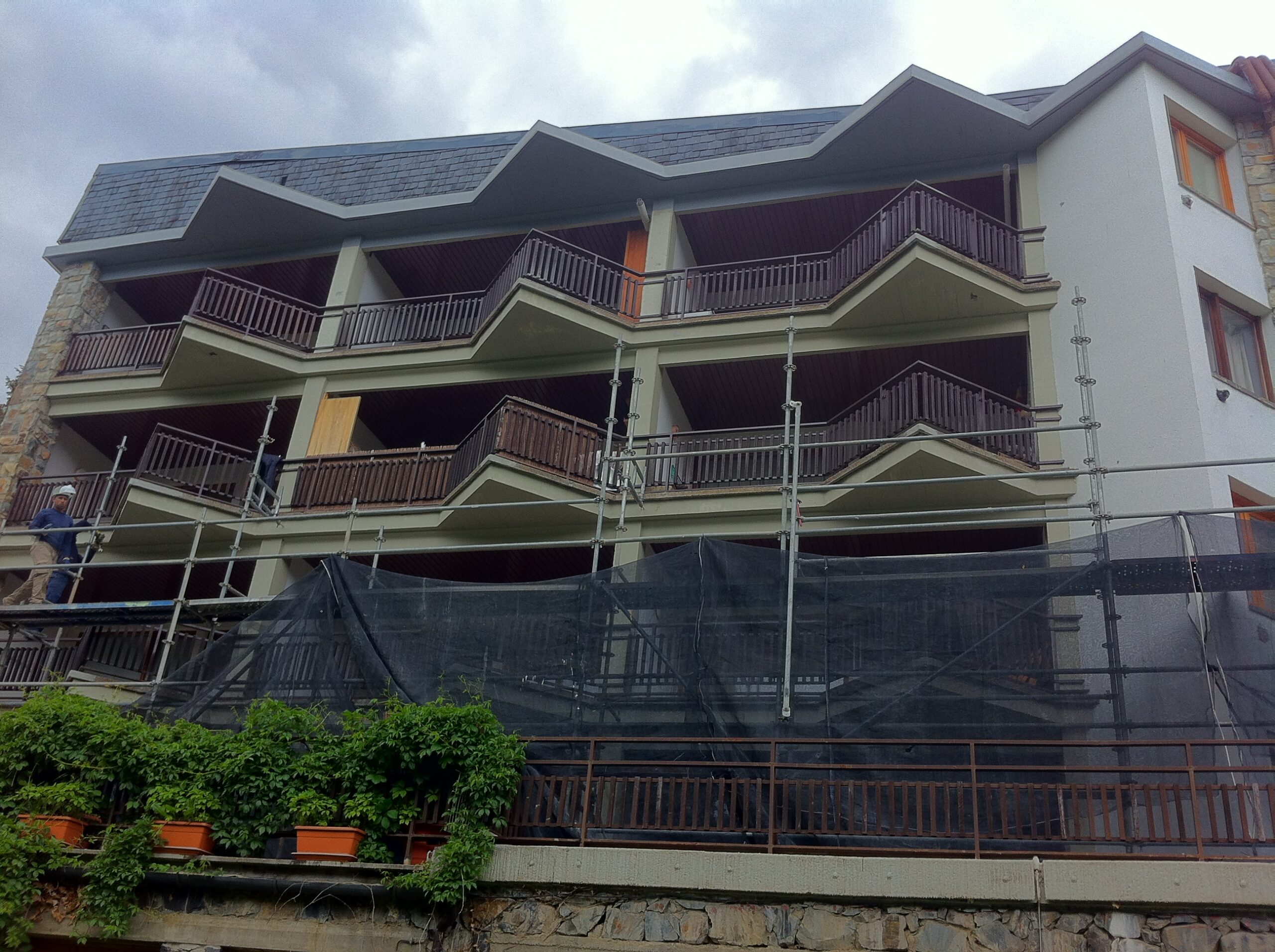 Reparación de Fachadas, Cubiertas y Terrazas.