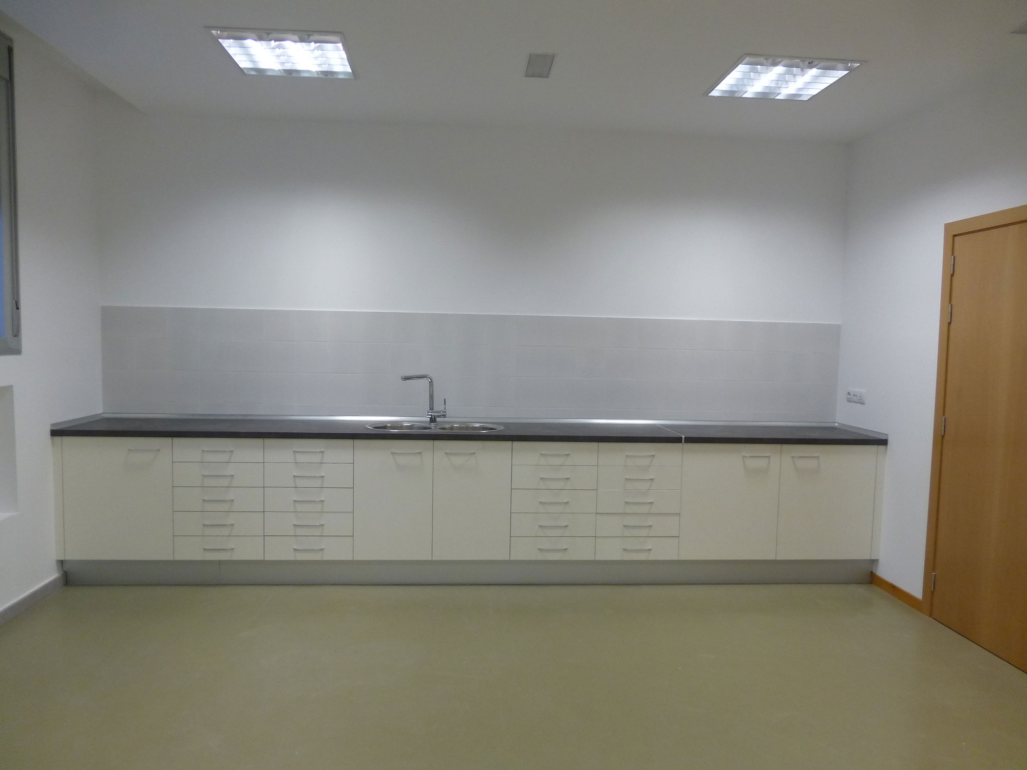 Reformas en CENTRO DE MAYORES para I.A.S.S. GOBIERNO DE ARAGÓN Reformas en CENTRO DE MAYORES para I.A.S.S. GOBIERNO DE ARAGÓN