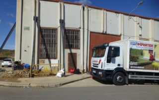 Reparación en nave industrial. Recalce cimentación con elevación Reparación en nave industrial. Recalce cimentación con elevación