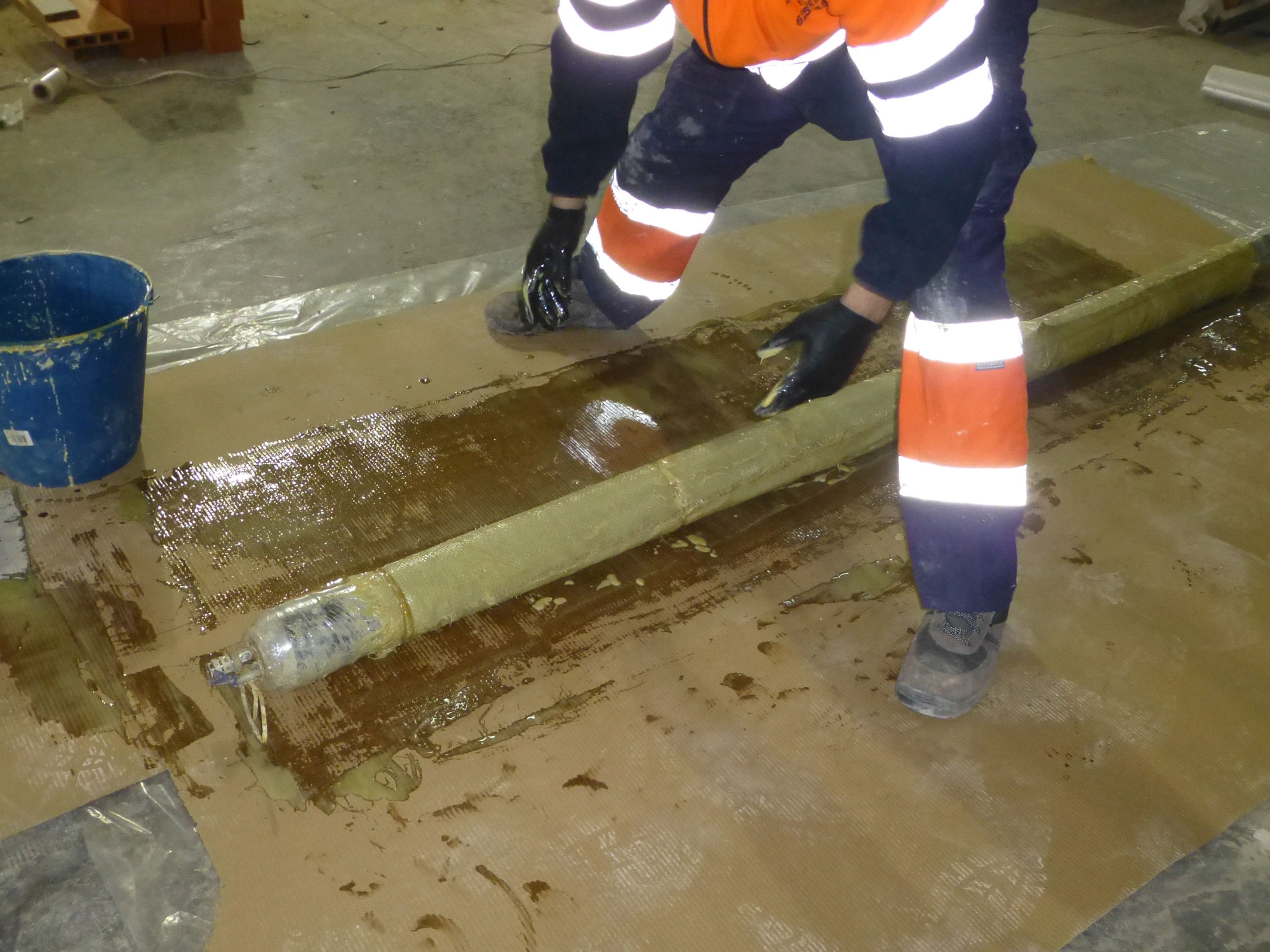 Reparación en nave industrial. Recalce cimentación con elevación Reparación en nave industrial. Recalce cimentación con elevación